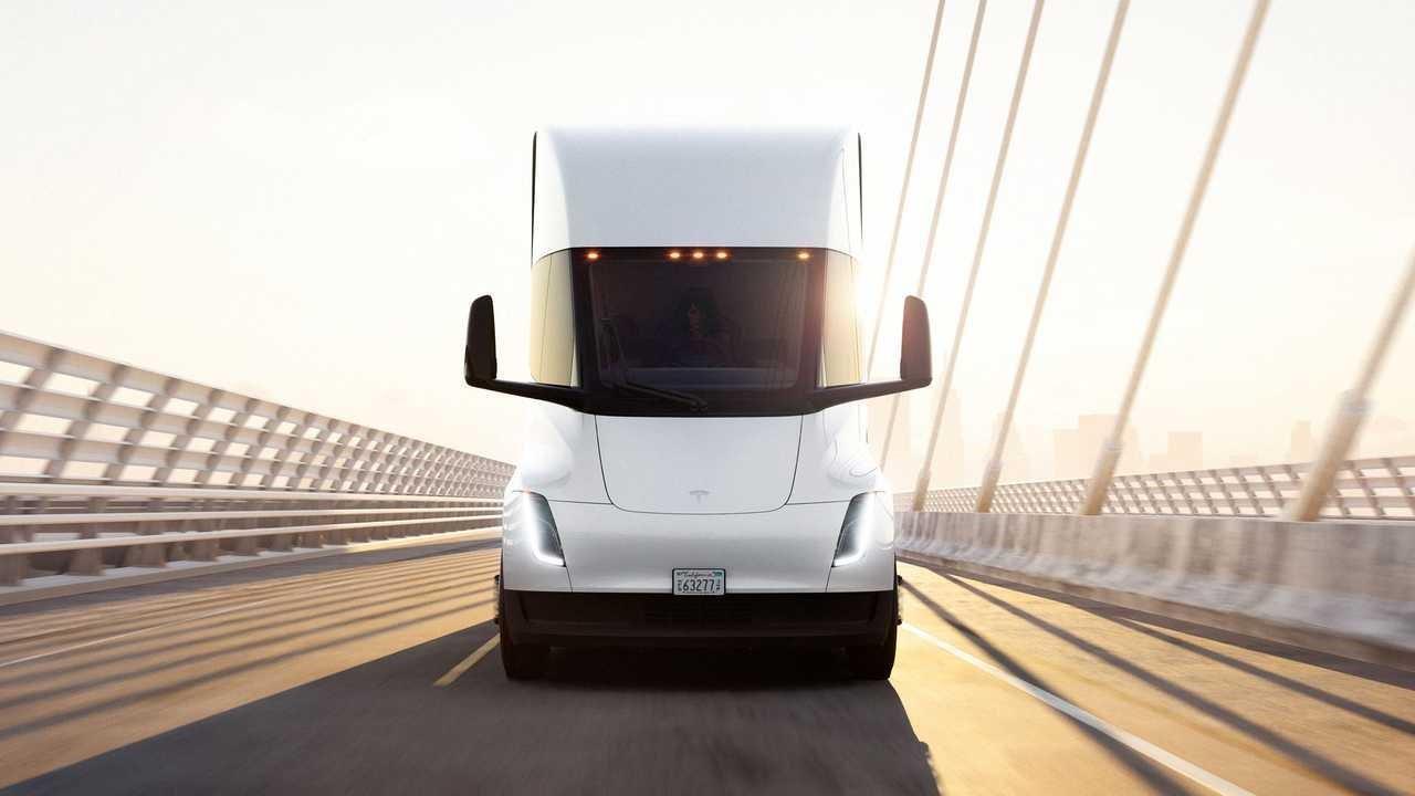 Tesla Semi teslimatları 1 Aralık'ta başlıyor