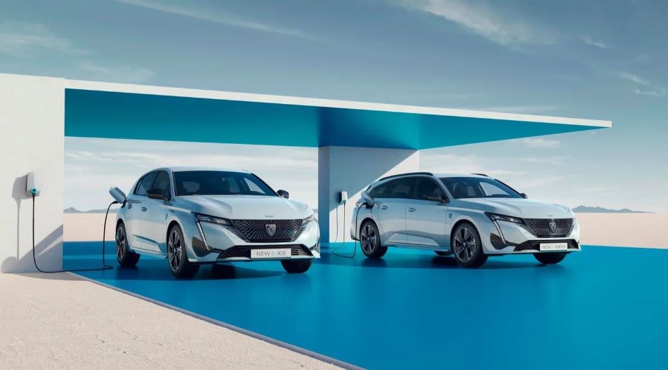 Elektrikli Peugeot e-308, 2023'te Türkiye'de satışa sunulacak