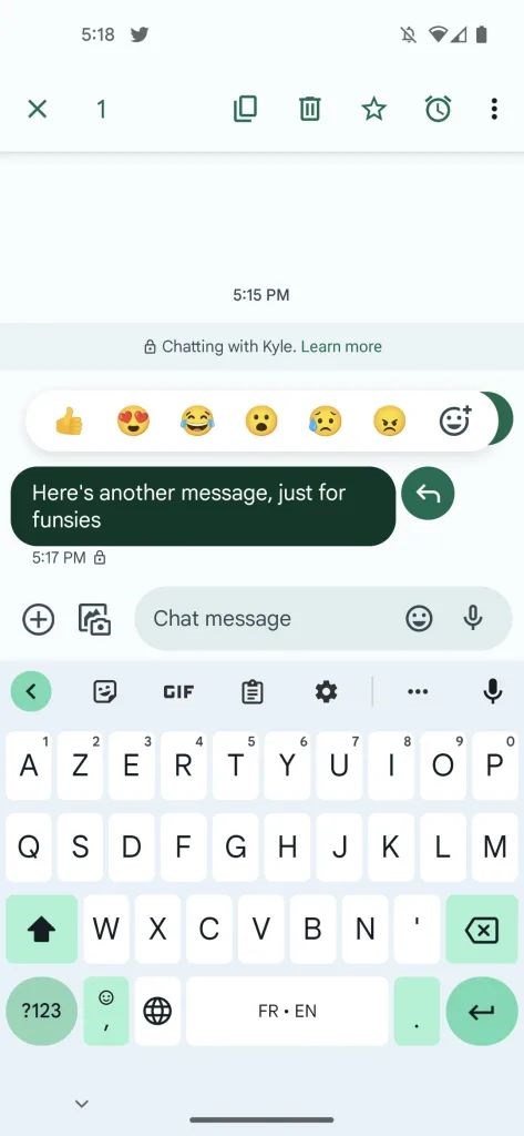Google Mesajlar'da mesajlara tepki verirken emoji sınırı kalkıyor