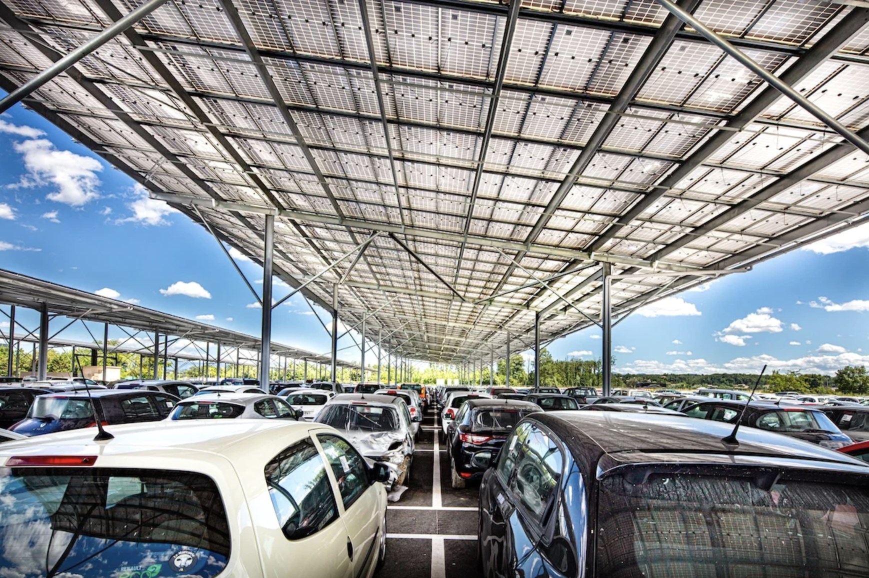 Kapalı otoparklarda güneş enerjisi zorunluluğu