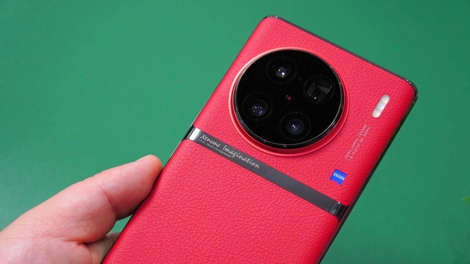 Vivo X90 Pro Plus kamerasıyla rakiplerini solladı