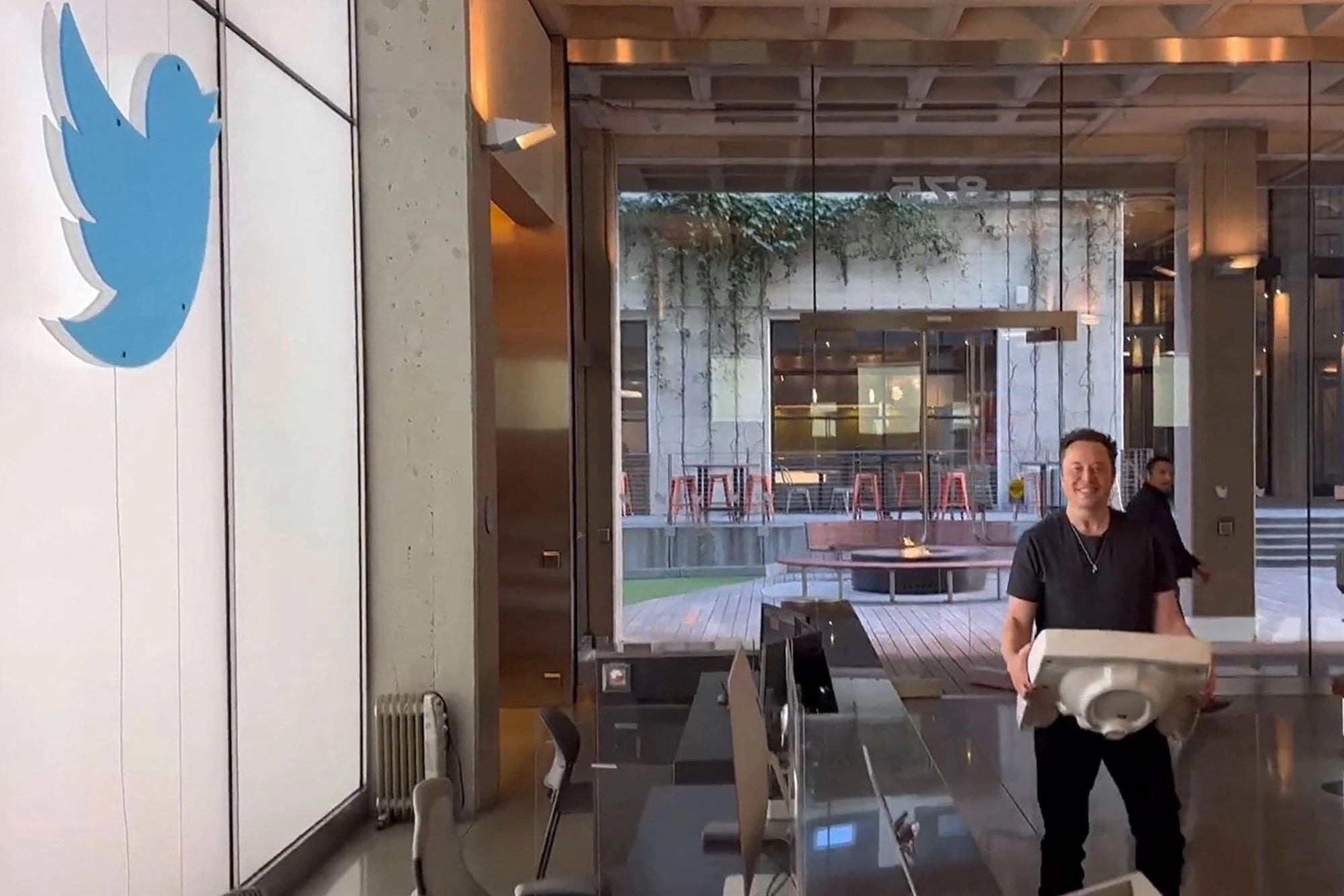 Elon Musk, Twitter ofislerine yatak odaları kuruyor