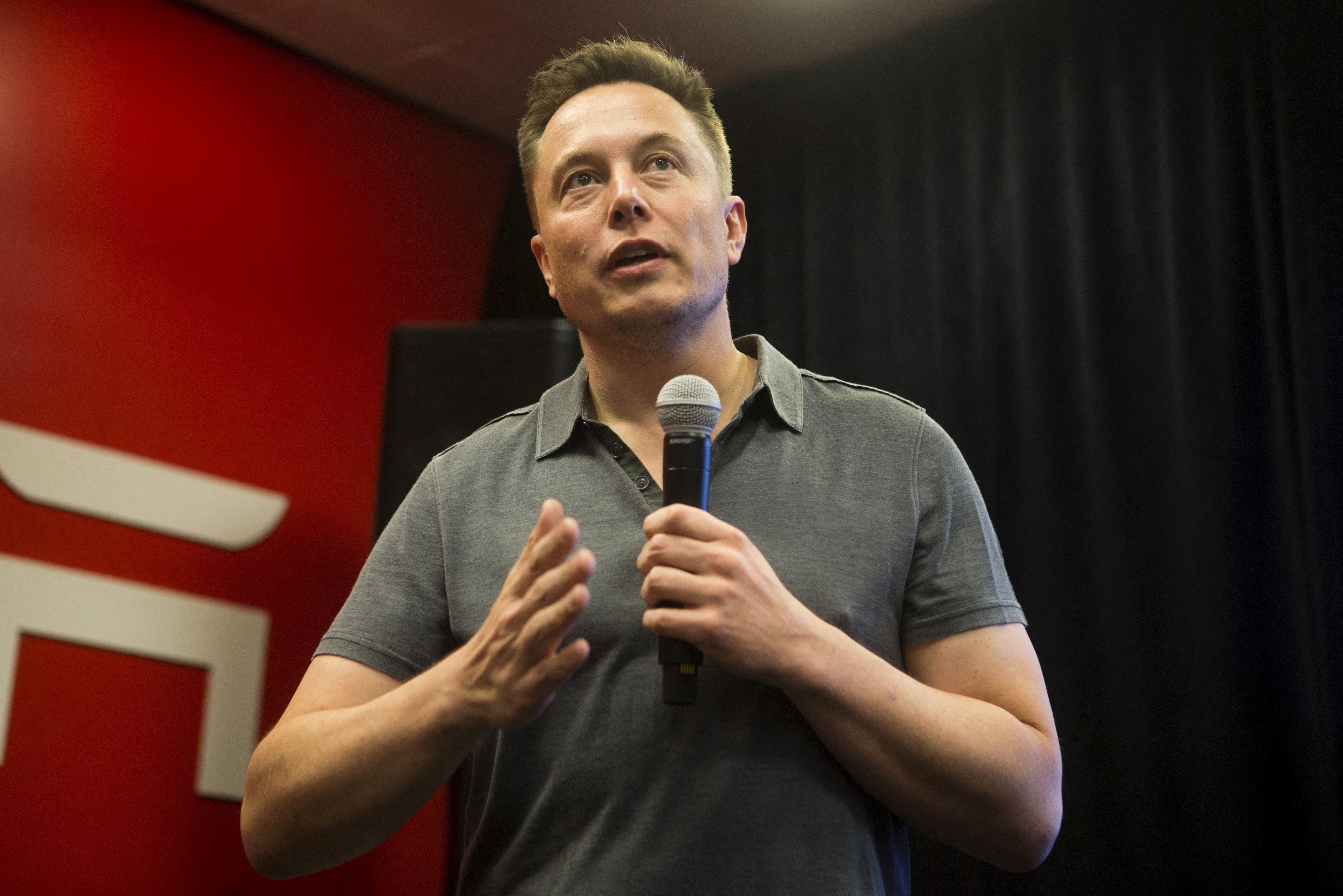 Elon Musk, Tesla CEO'luğunu bırakıyor: İşte yerine geçecek kişi