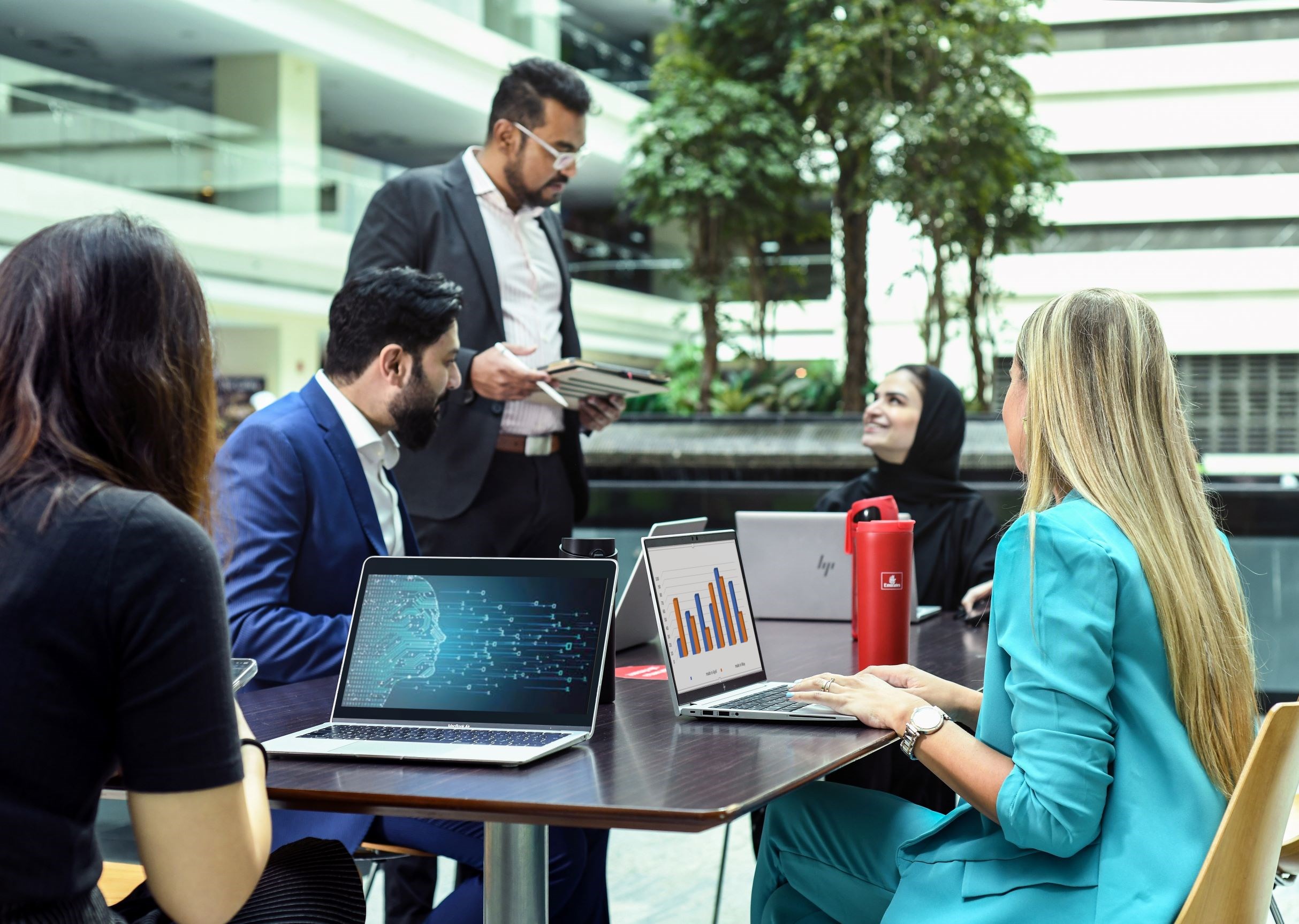 Emirates Group'un IT ekibine katılmak için en önemli 10 neden