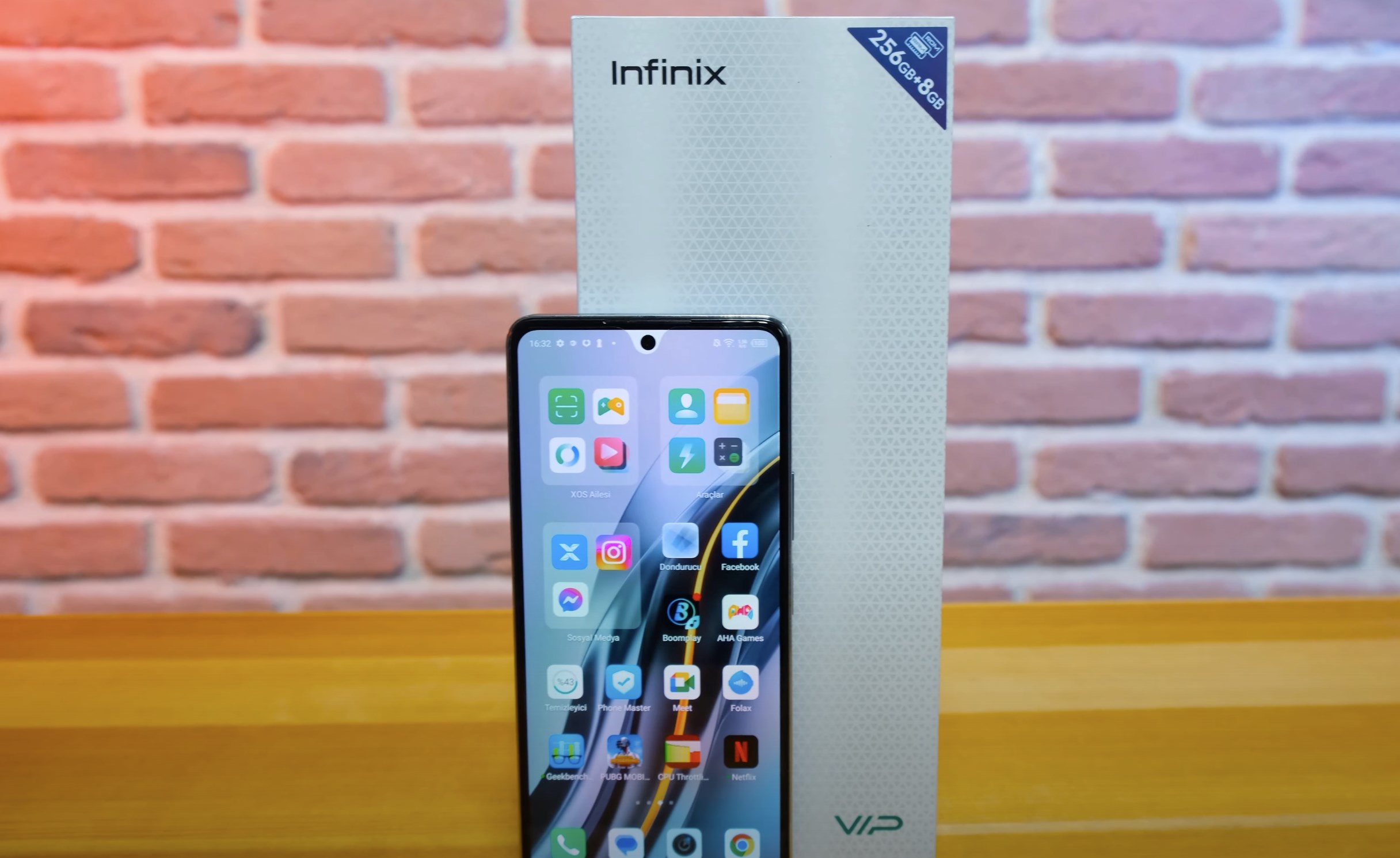 Hızlı şarj, başarılı kamera! - Infinix Note 12 VIP inceleme