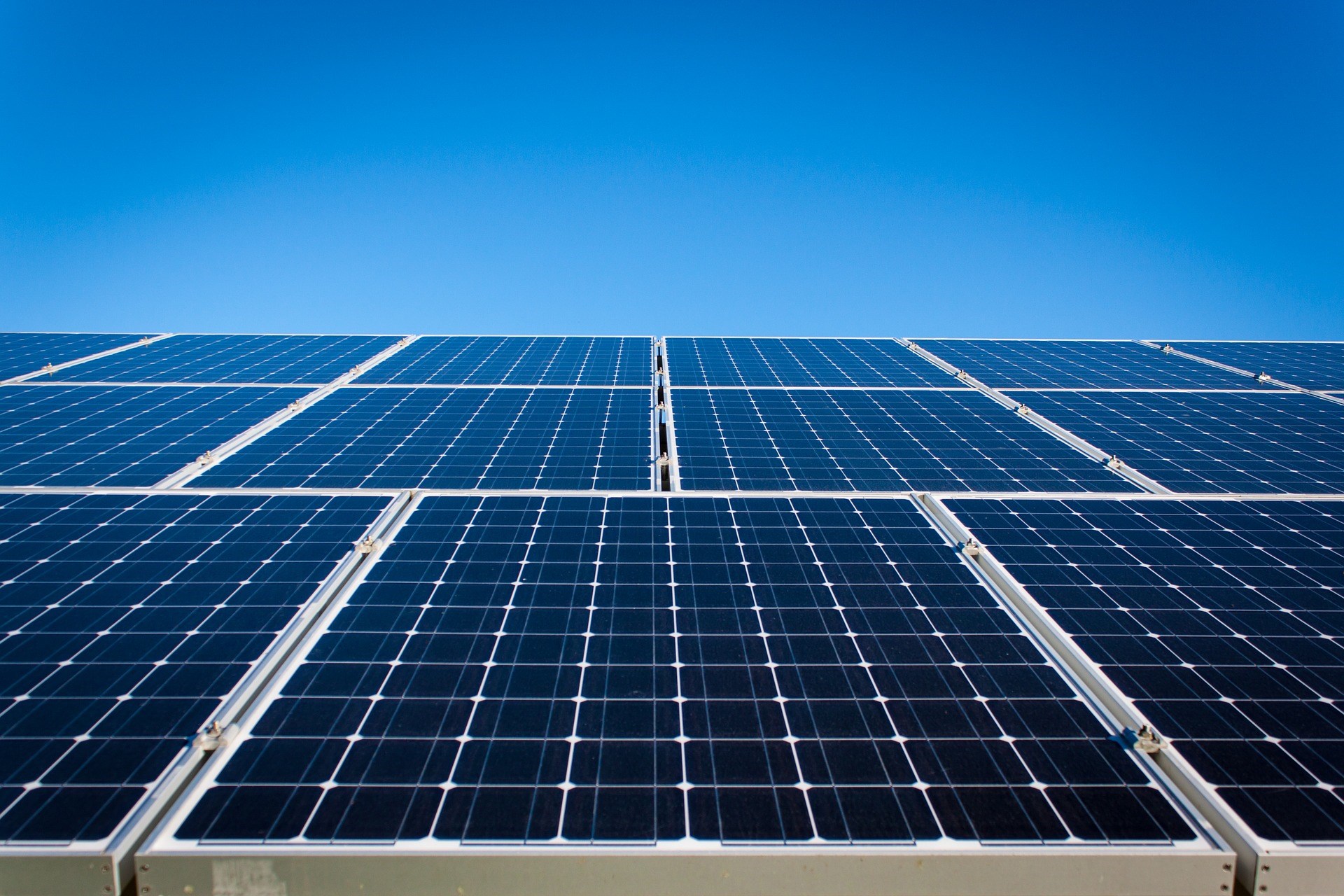 2035'e kadar güneş enerjisinde yüzde 500 artış hedefleniyor