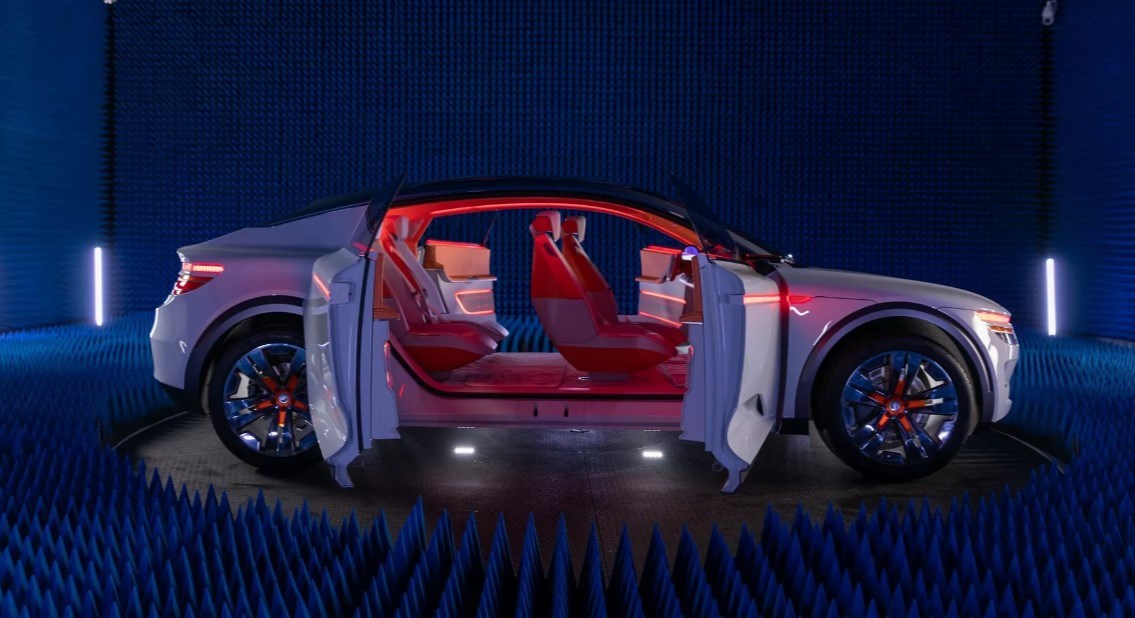 Qualcomm, CES 2023'te yeni otomobil teknolojilerini sergiliyor