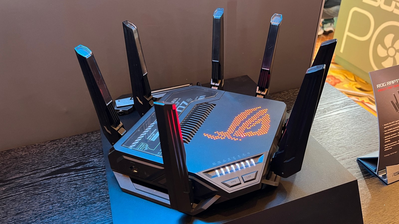Asus ROG Rapture router tanıtıldı: 4 bant, 25.000 Mbps ve Wi-Fi 7