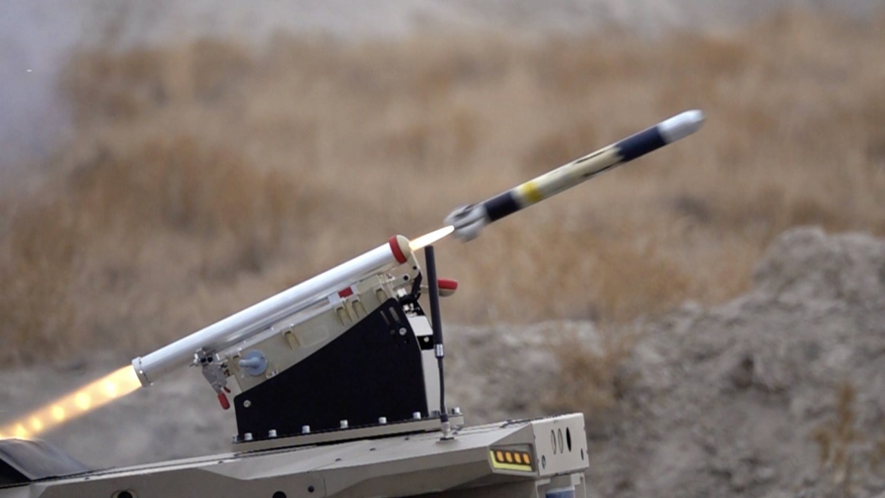 Türkiye’nin robot askeri Barkan, ilk güdümlü füzesini ateşledi