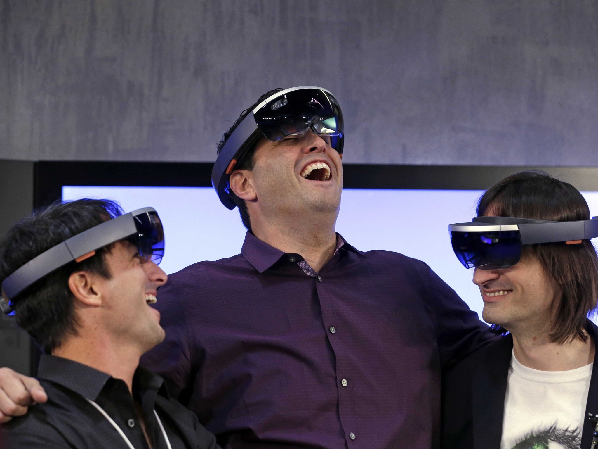 Microsoft, HoloLens’in arkasındaki tüm ekipleri işten çıkarıyor