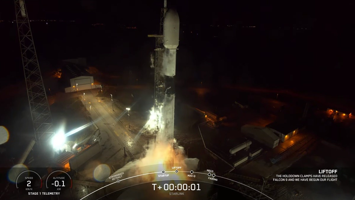 SpaceX, Falcon 9 ile şimdiye kadarki en ağır yükünü uzaya taşıdı