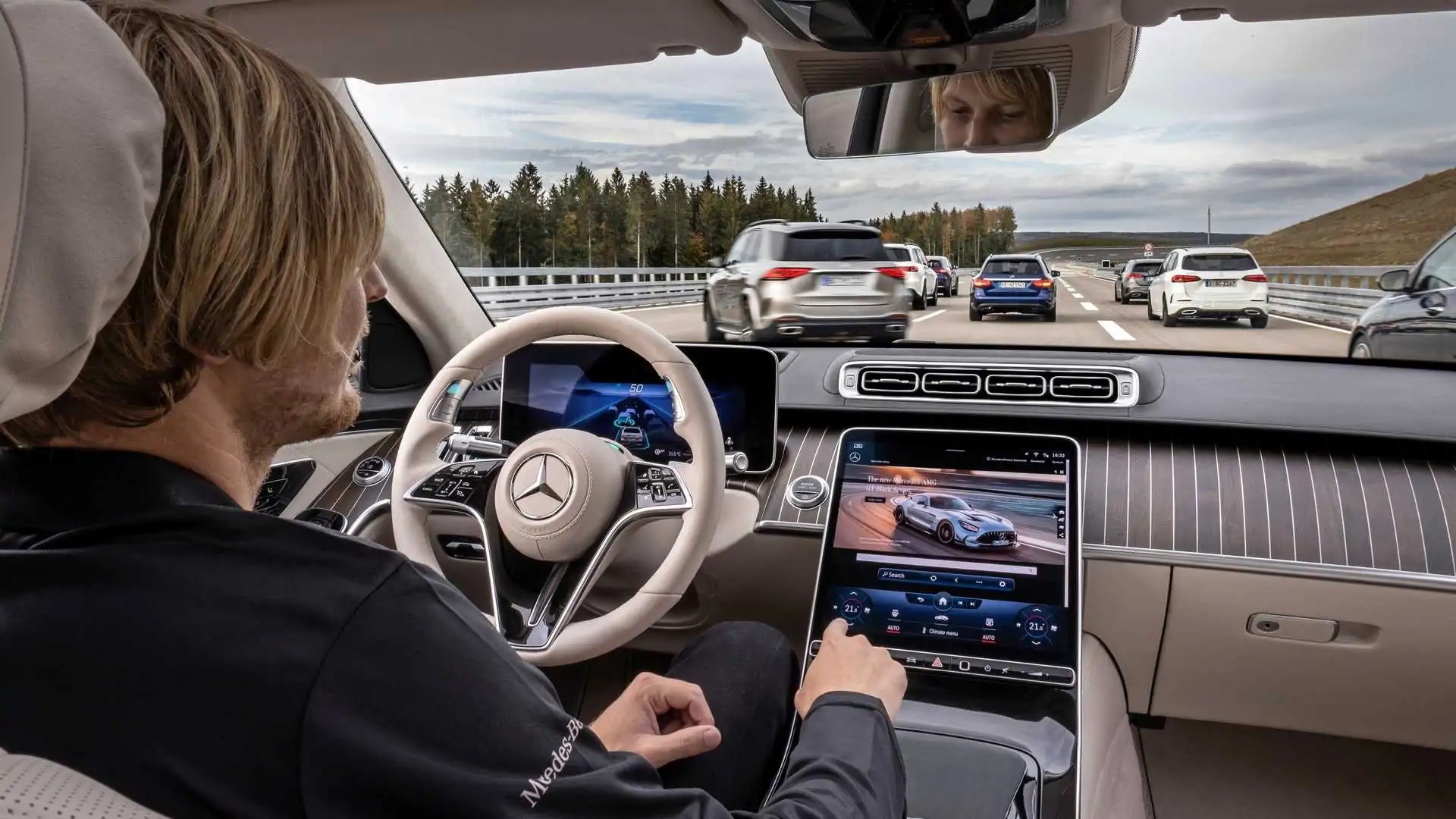 Mercedes Drive Pilot, en gelişmiş otonom sürüş sistemi oldu