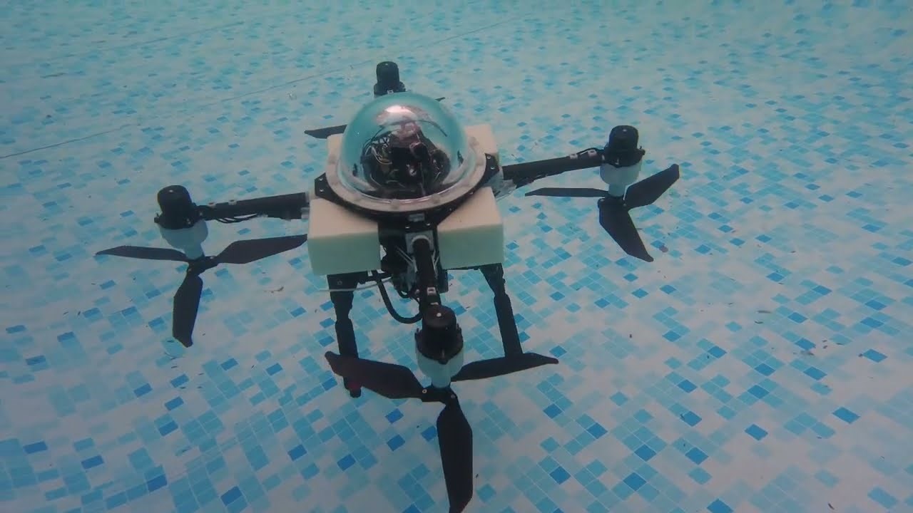 Hem uçan hem yüzen drone geliştirildi