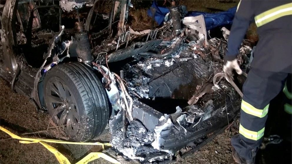 Tesla otopilot aklandı: Ölümlü kazadan sorumlu değil