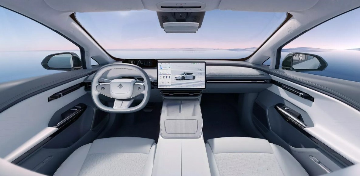 Çinli elektrikli sedan Aion Hyper GT'nin iç mekânı ortaya çıktı