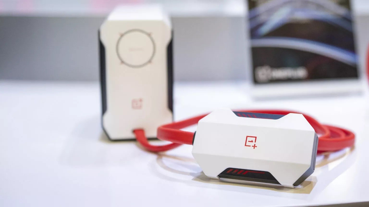 OnePlus'dan 45W harici sıvı soğutma aksesuarı geliyor