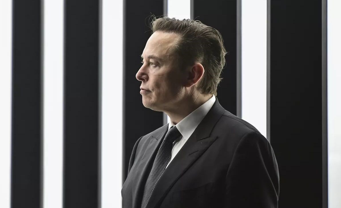 Oscar ödüllü yönetmen Alex Gibney, Elon Musk belgeseli çekiyor