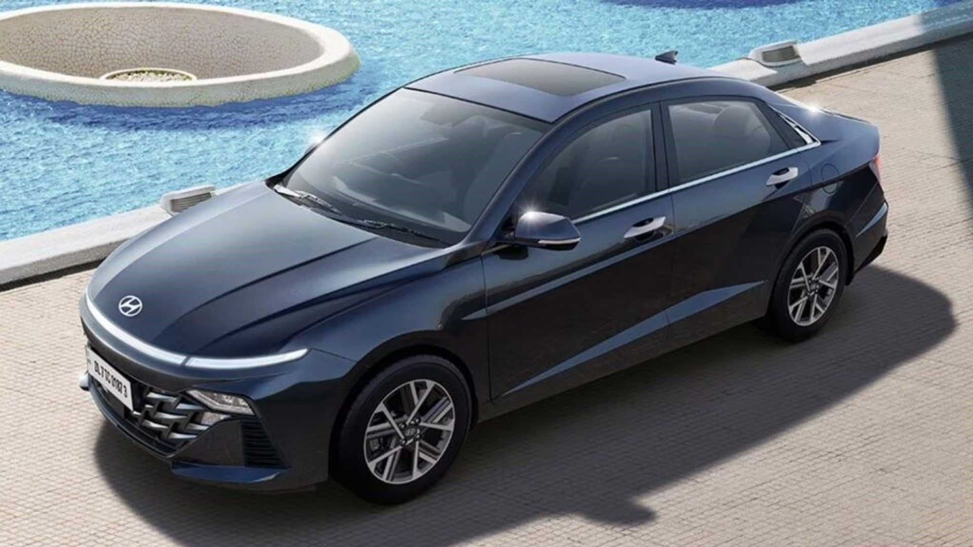 Yeni Accent'in izleri: 2023 Hyundai Verna tanıtıldı