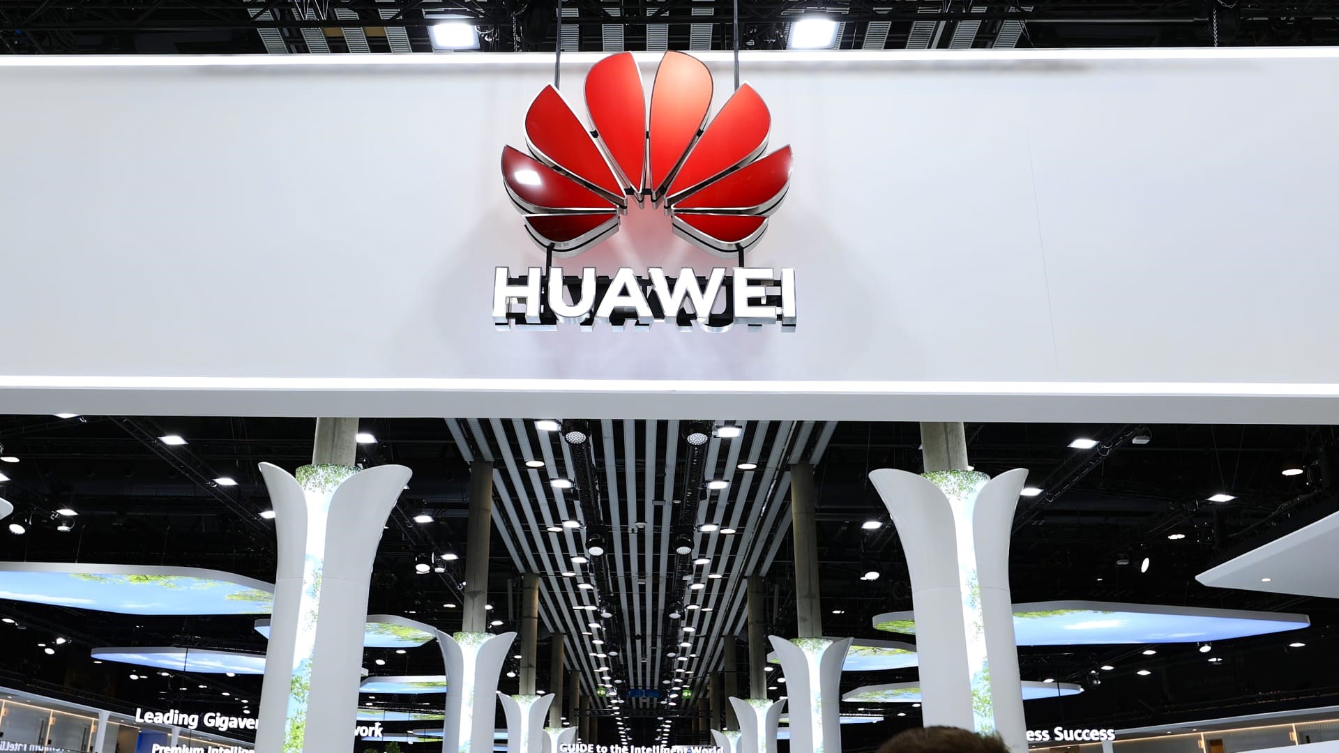 ABD yaptırımları sonrası Huawei, en büyük kayıpları yaşıyor