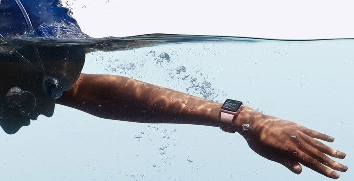 Denize düşen Apple Watch, hala çalışıyor