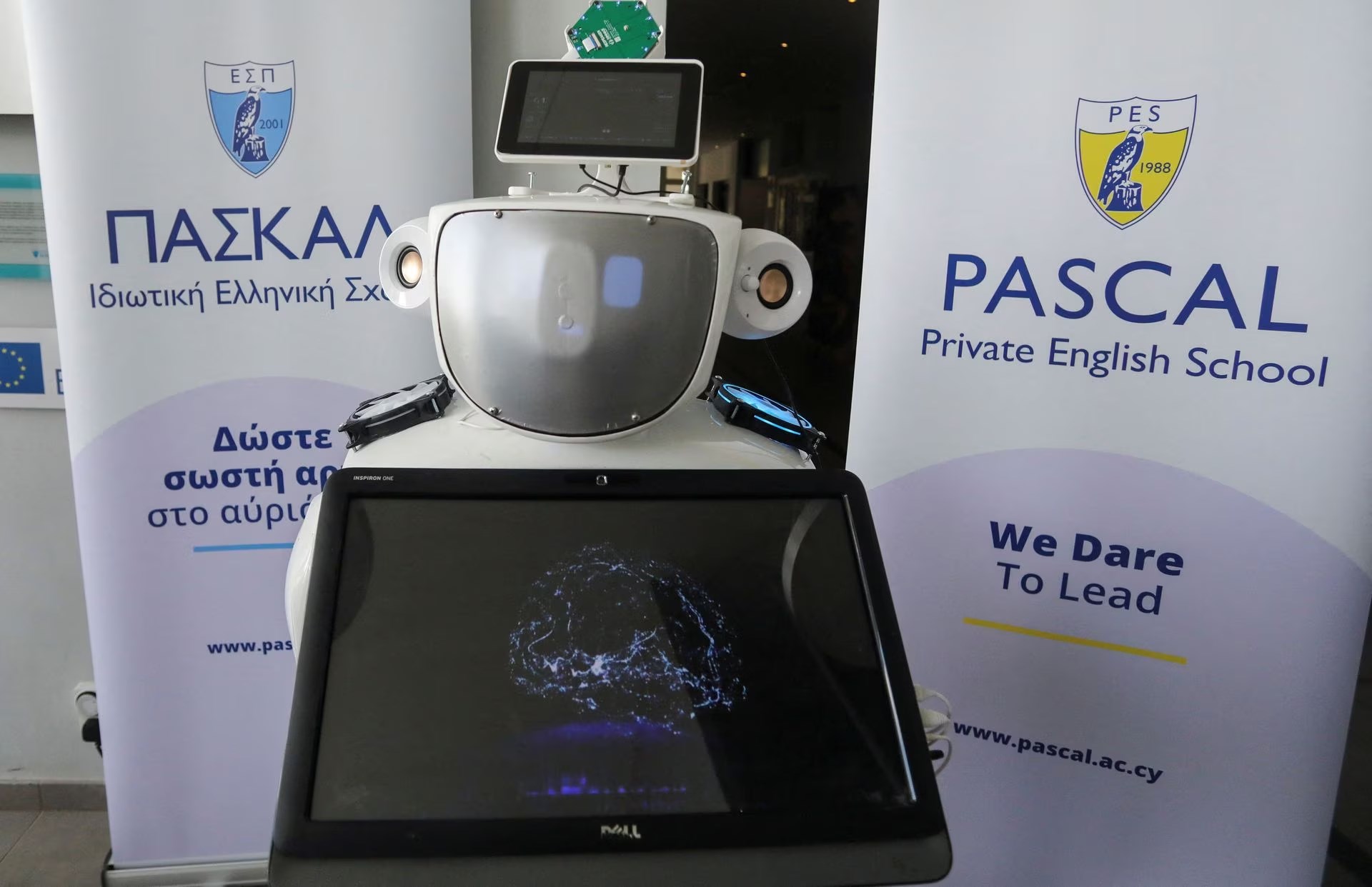 ChatGPT destekli robot Güney Kıbrıs’ta sınıflara girdi