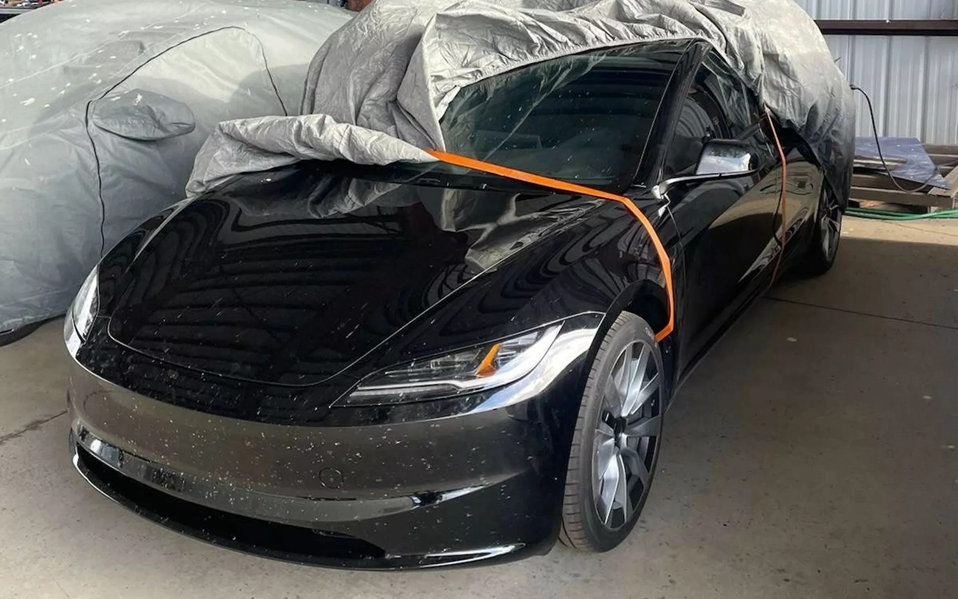 Tesla Model 3 güncellendi: İşte ilk kamuflajsız fotoğrafı