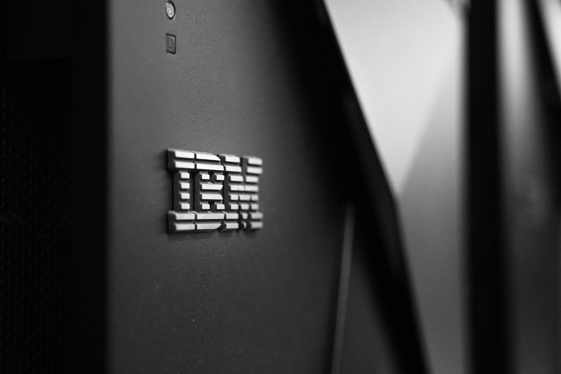 IBM düğmeye bastı! Binlerce çalışan yapay zeka ile değiştirilecek