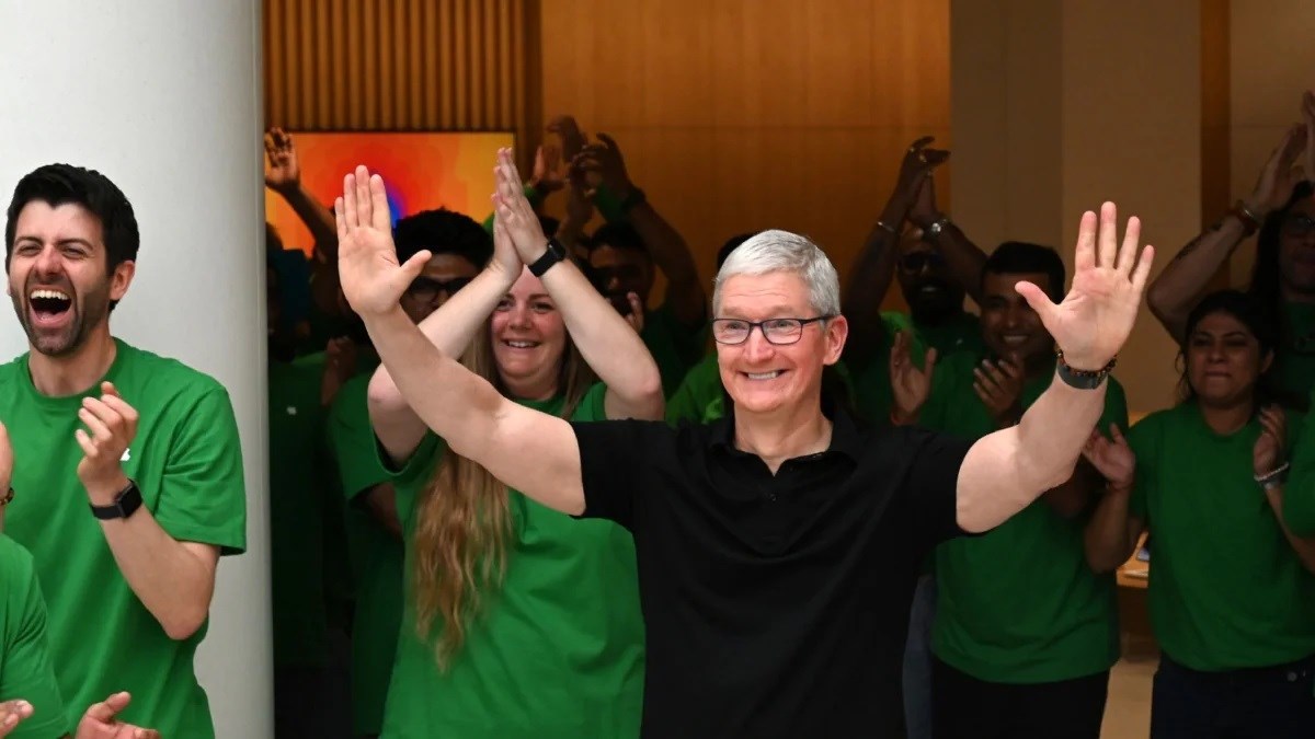 Apple CEO'su Tim Cook yapay zeka konusunda uyardı!