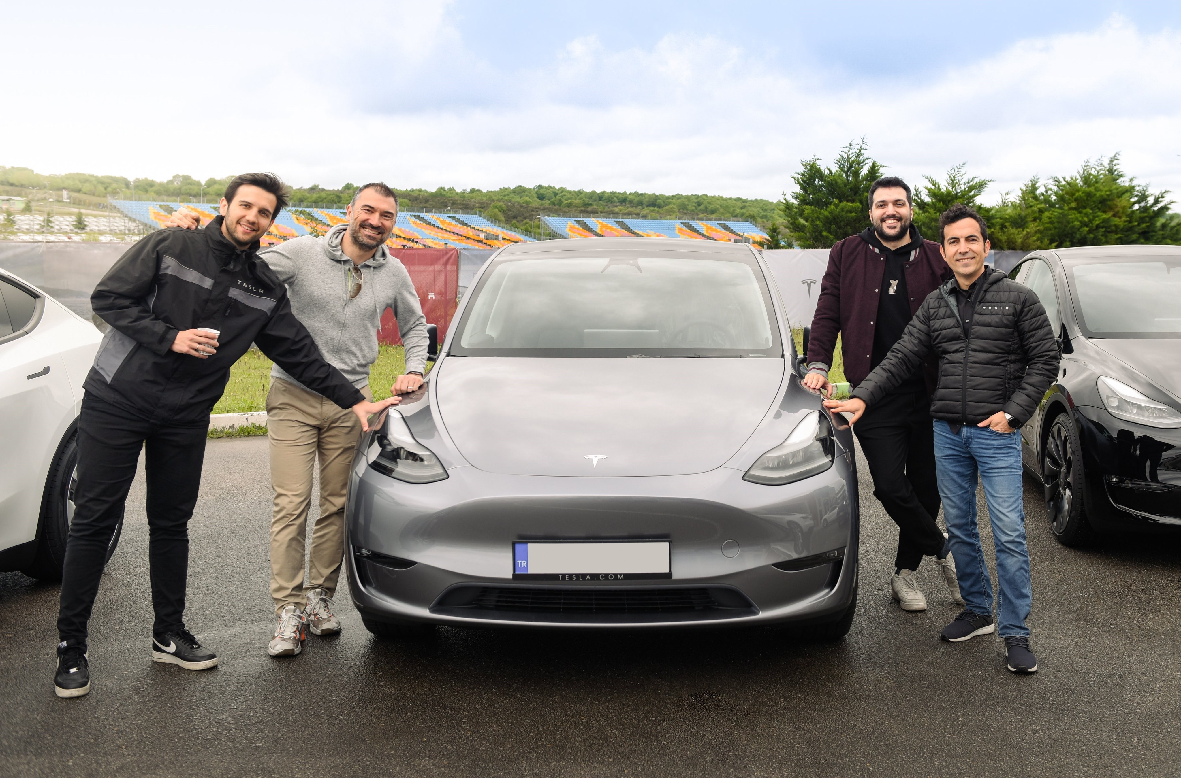 Türkiye’deki ilk Tesla Model Y sahibine teslim edildi