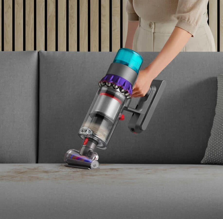 Dyson, yeni kablosuz süpürgelerini ve başlıklarını tanıttı