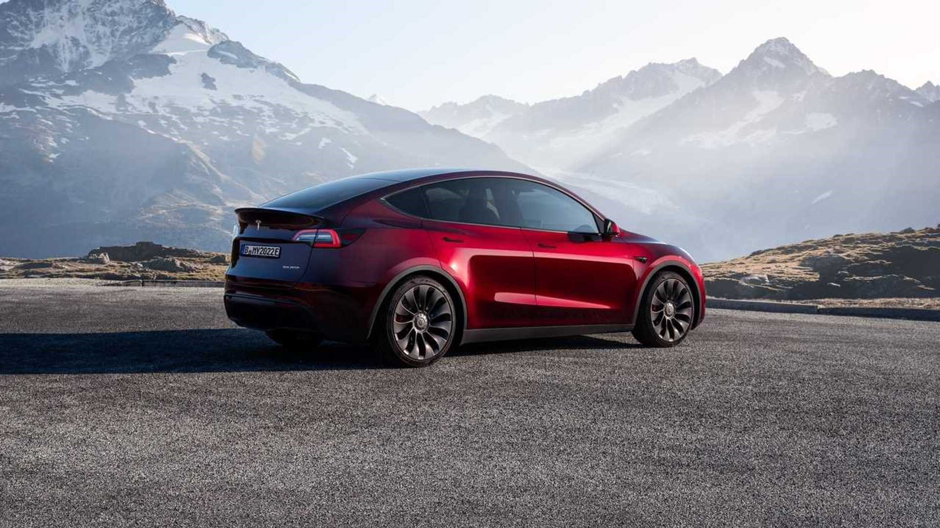 Tesla Model Y Türkiye fiyatına büyük zam: İşte yeni fiyatlar