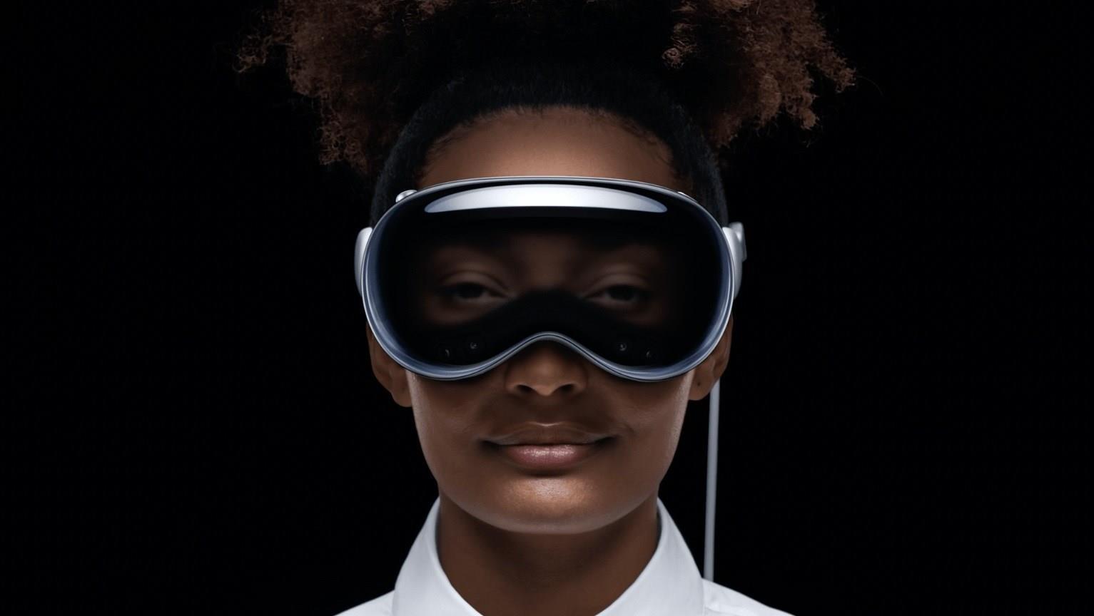 Apple VR gözlük Vision Pro tanıtıldı! İşte fiyatı ve özellikleri