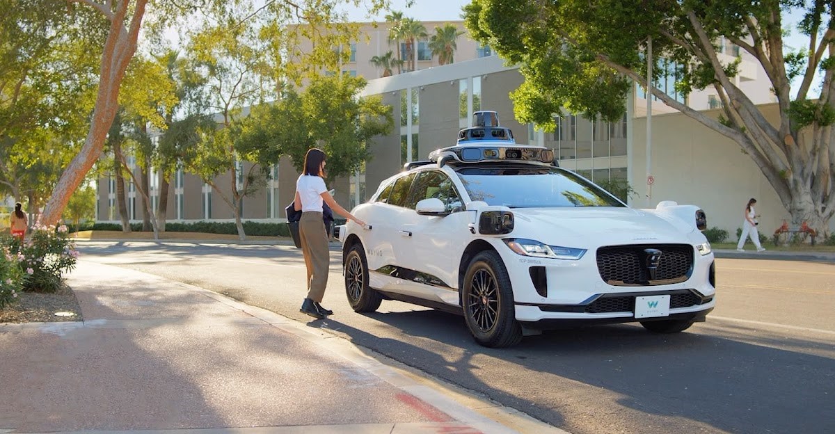 Waymo'nun otonom taksisi ilk kez ölümlü bir kazaya karıştı