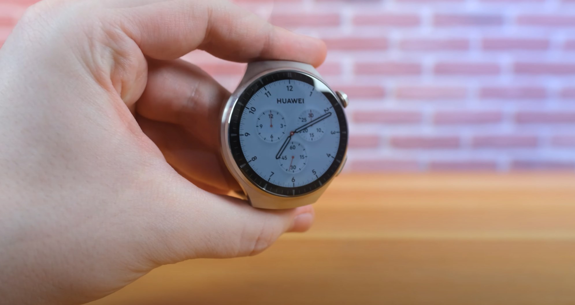 Huawei Watch 4 Pro inceleme - Öksürüğünüzden ölçüm yapan saat!