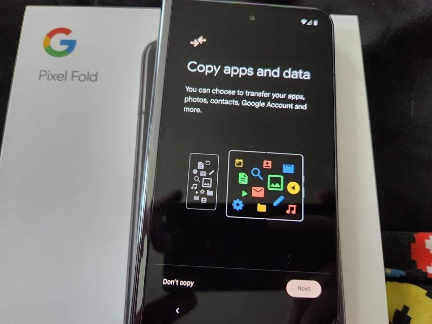 Daha piyasaya sürülmemiş Google Pixel Fold, yanlışlıkla satıldı