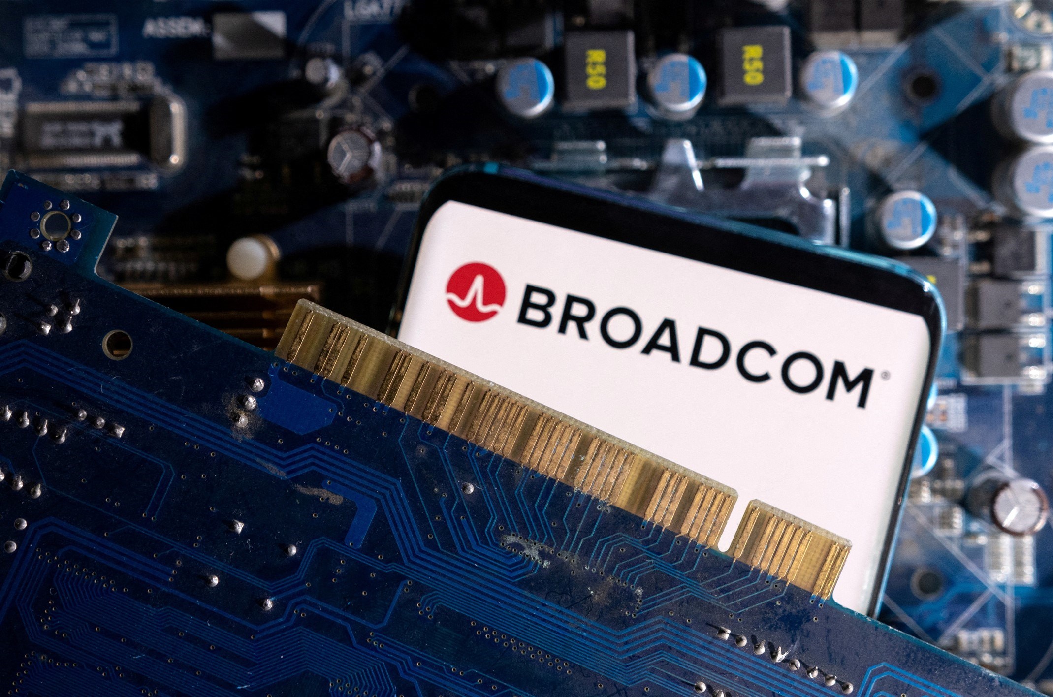 Avrupa, Broadcom'un rekor VMware satın alımına yeşil ışık yaktı