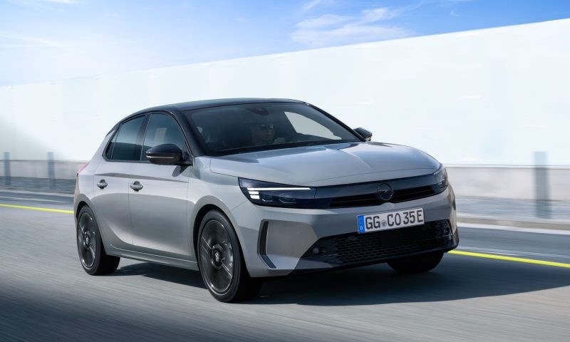 Opel, 2024'te her modelinde elektrikli versiyon sunacak