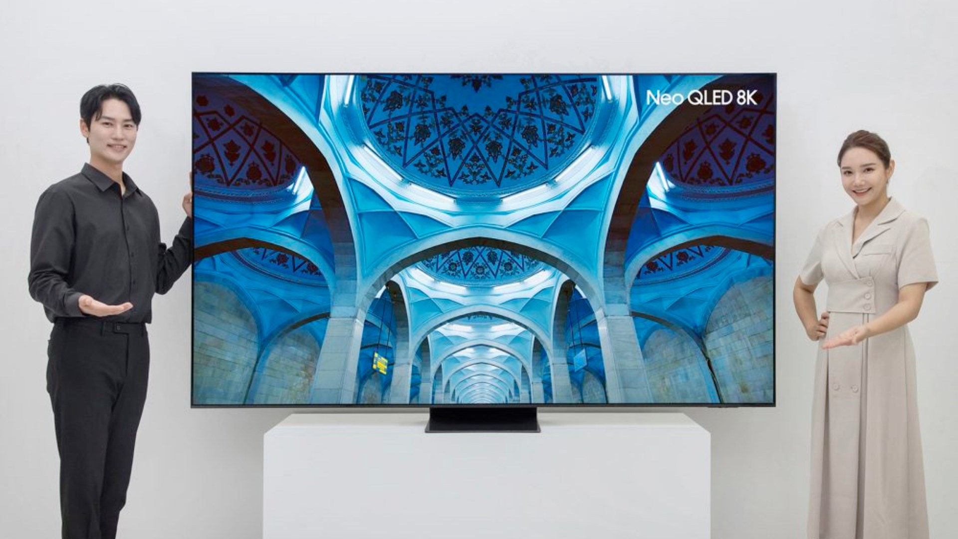 Samsung 98 inç Neo QLED TV TCL panel