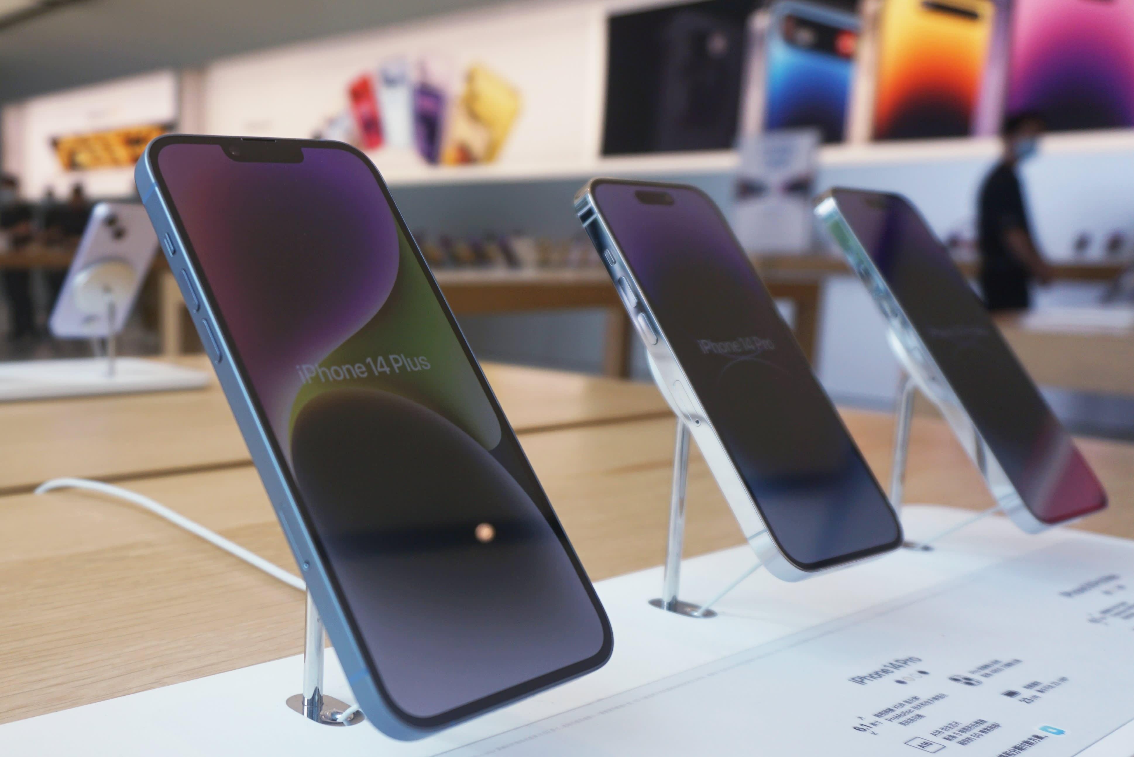 Akıllı telefon pazarı çakılırken Apple kazançlı çıkacak