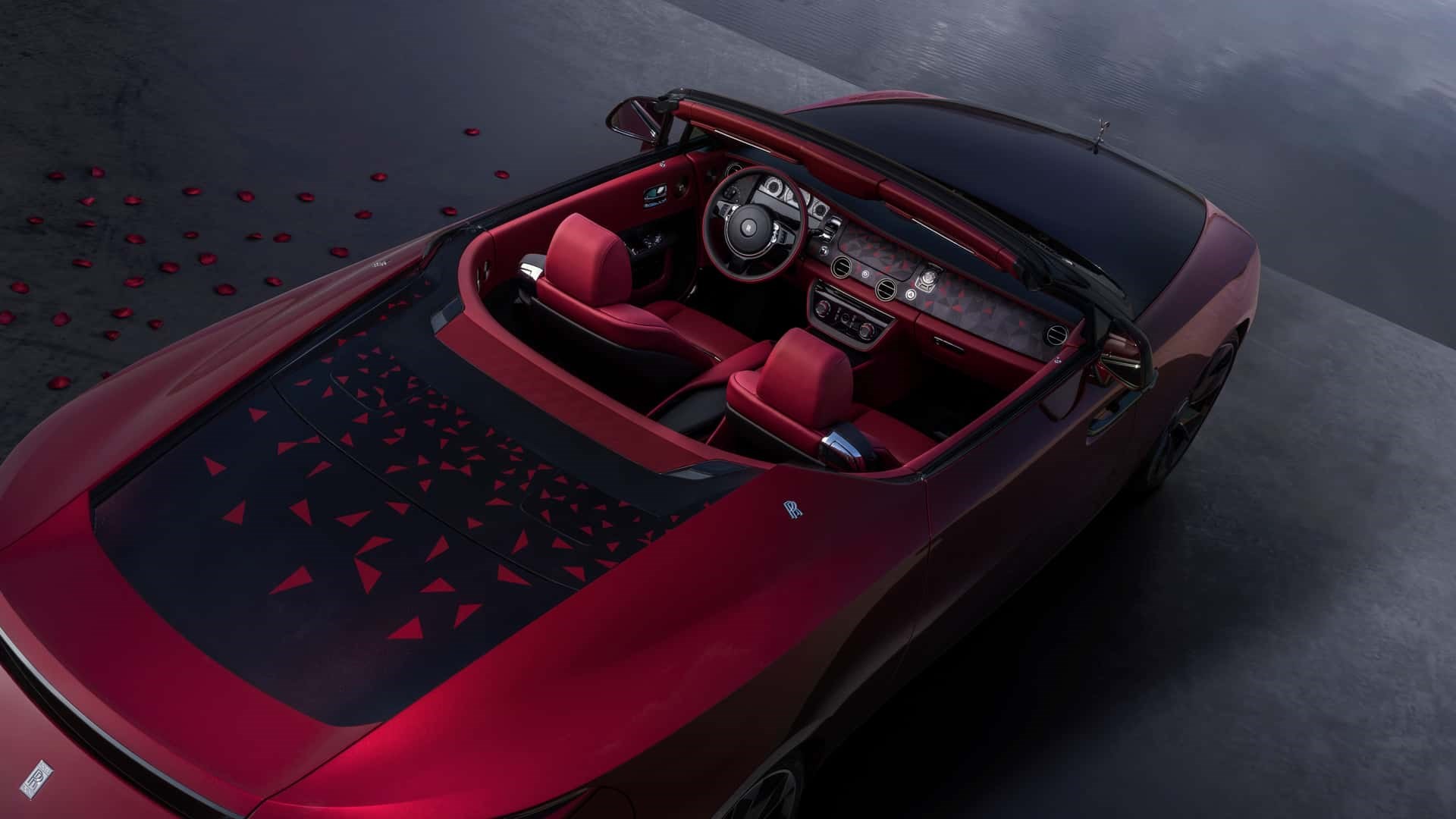 Rolls-Royce'un yeni eseri: La Rose Noire Droptail