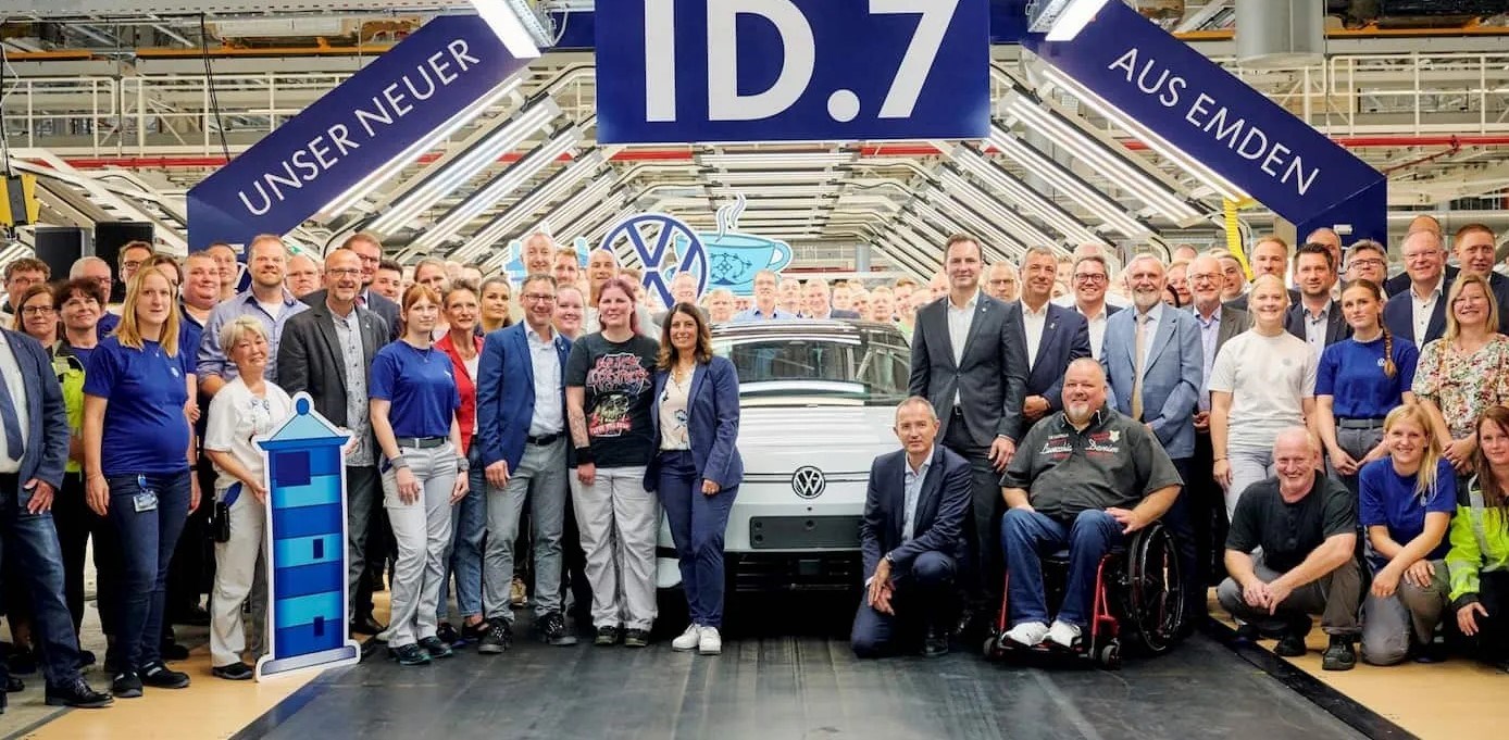 Volkswagen, elektrikli sedan modeli ID.7'nin üretimine başladı