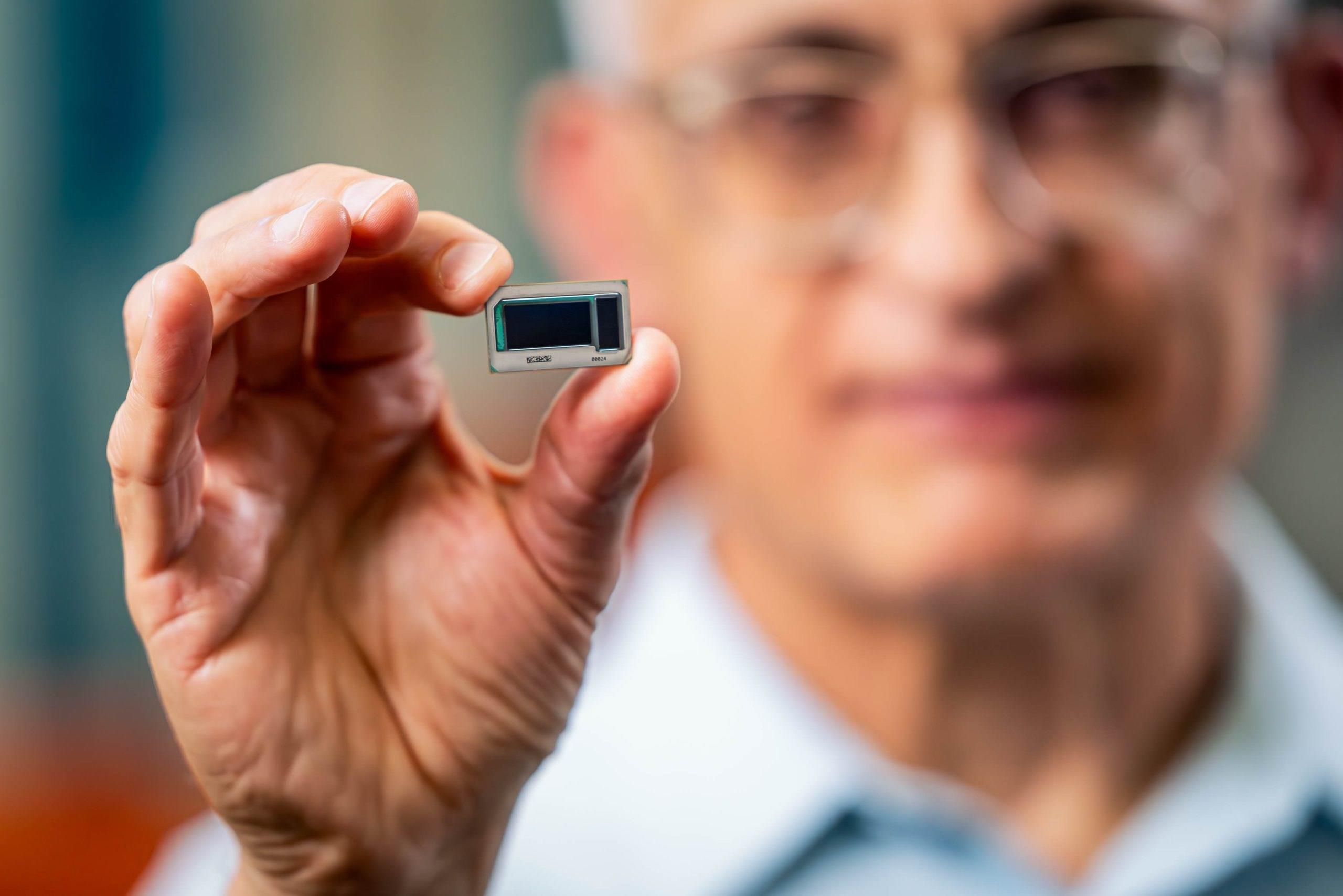 Intel, yeni nesil işlemcilerinde cam kullanmaya başlayacak