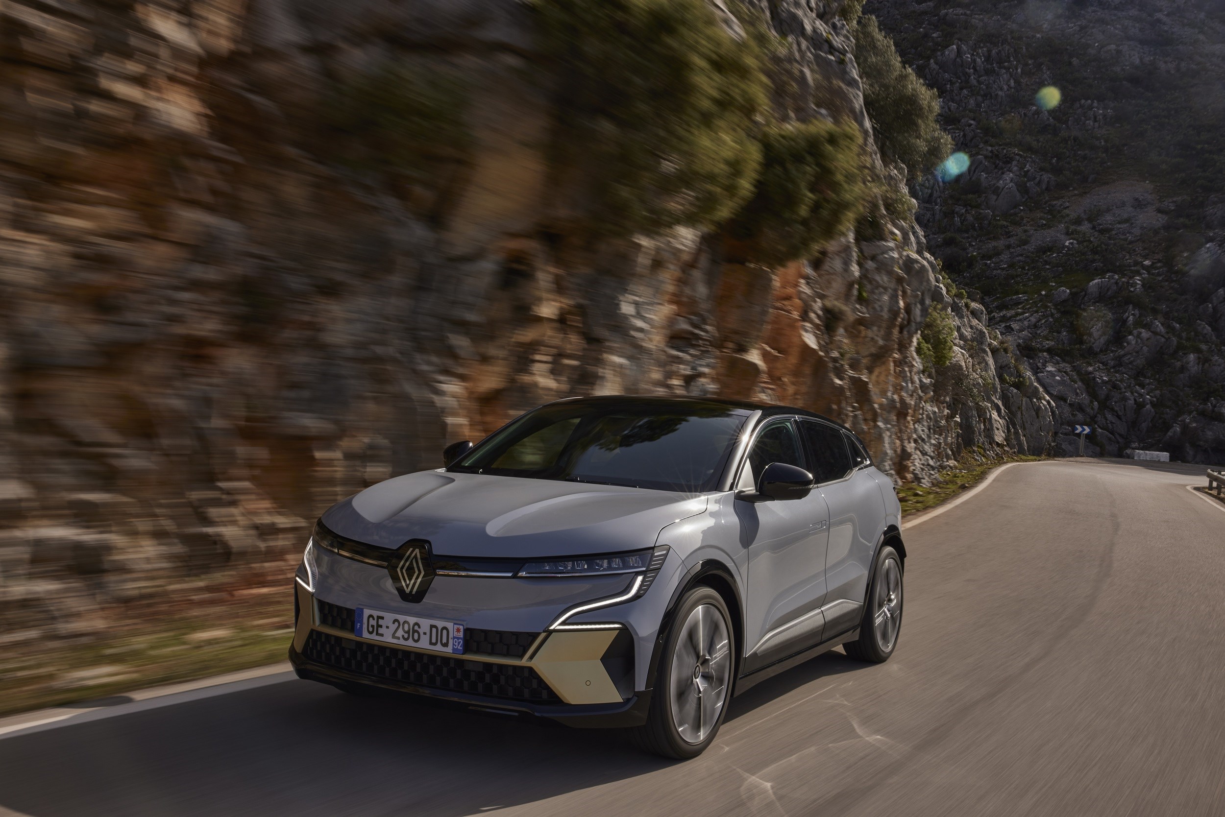 Yeni Megane E-Tech %100 Elektrikli, Van'da tanıtıldı