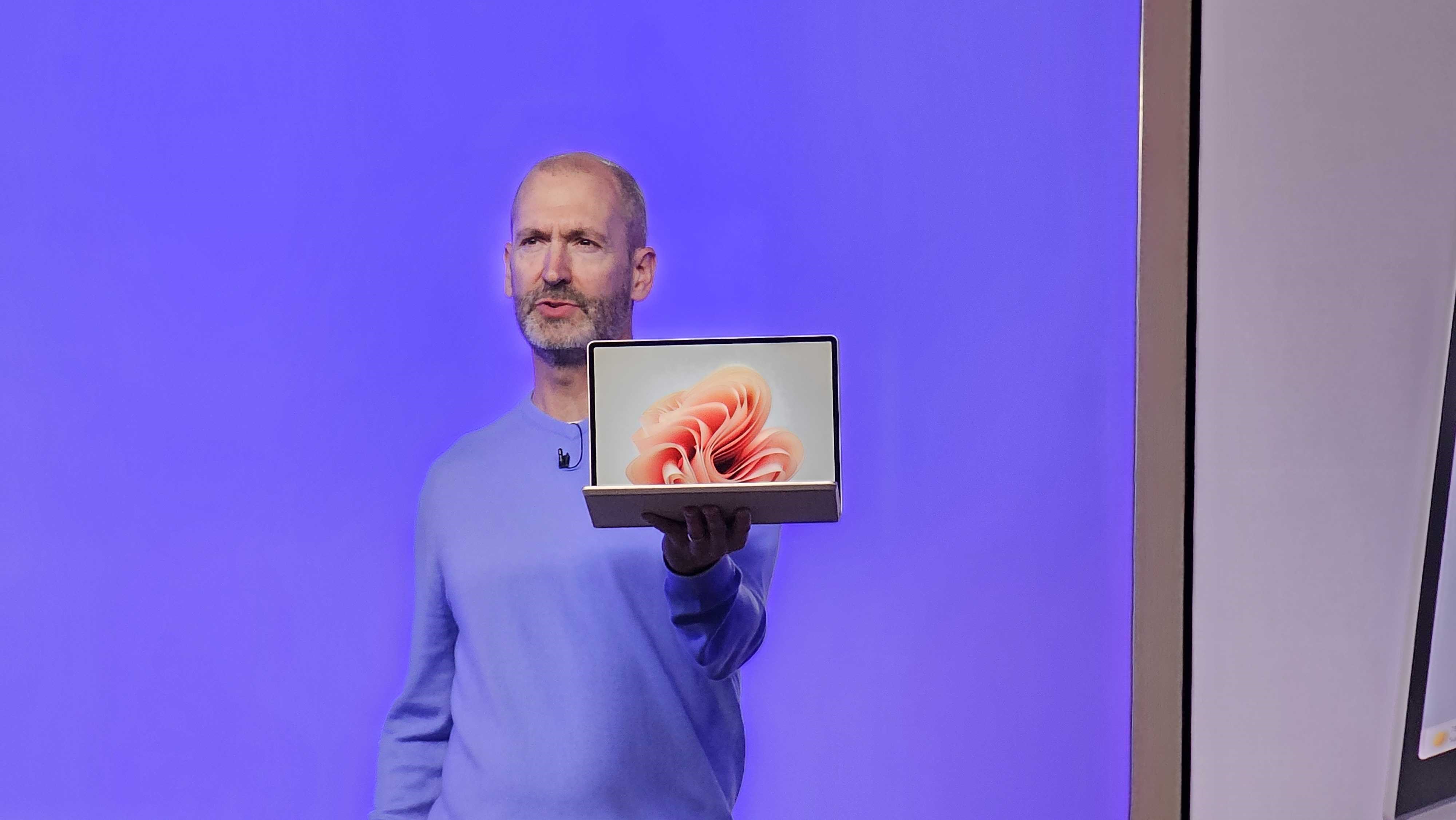 Microsoft yeni Surface Laptop Go 3 ve Surface Go 4’ü duyurdu