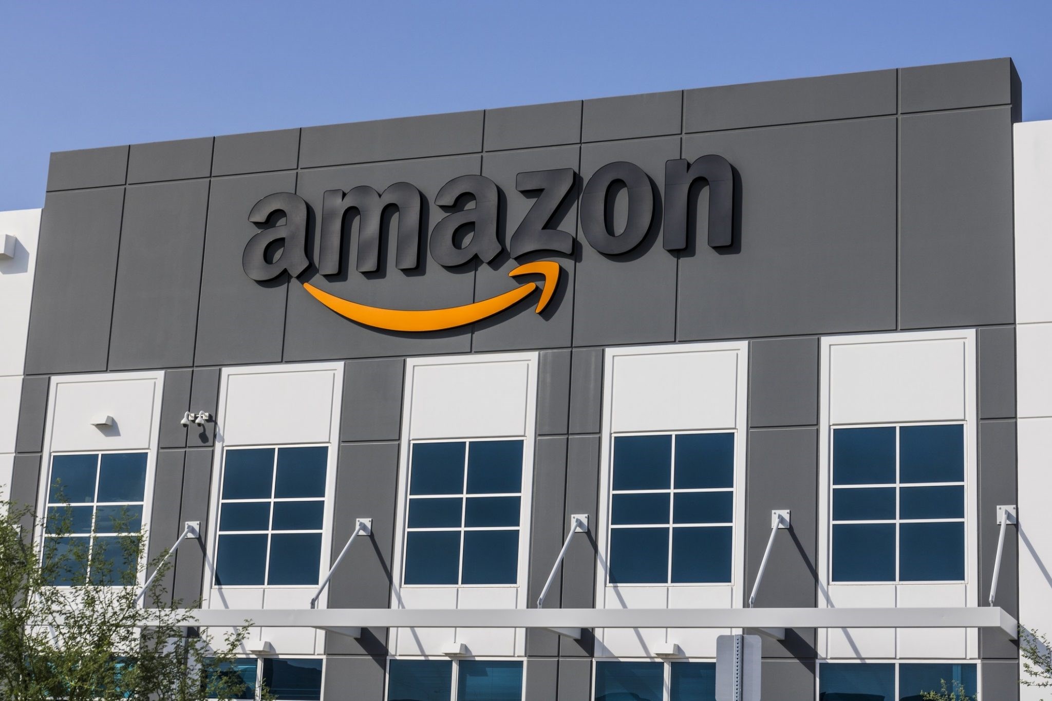 Microsoft'tan ayrılan Panos Panay'ın yeni adresi Amazon oldu
