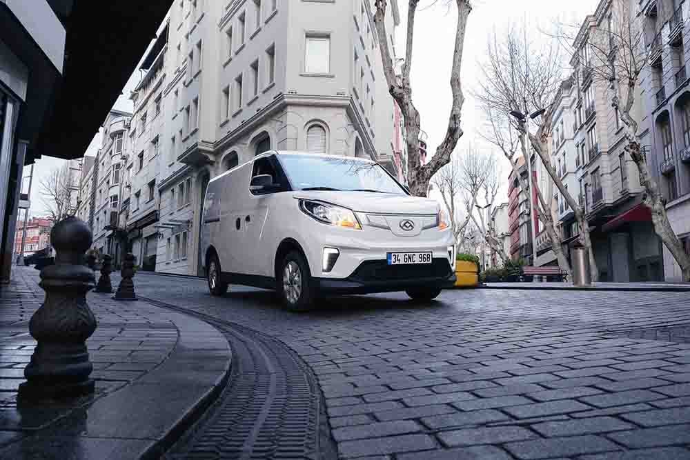 40 ?’ye 100 kilometre gidebilen araç: Maxus e-Deliver 3