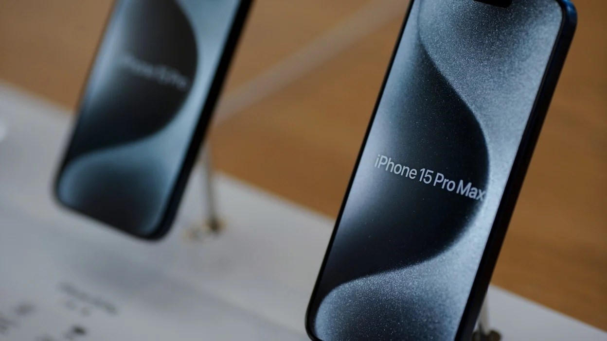 iPhone 15 Pro Max'te yeni sorun: Ekran yanması
