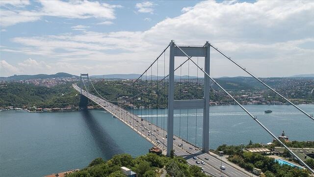 Otoyol ve köprü geçiş ücretlerine gelen zam ertelendi