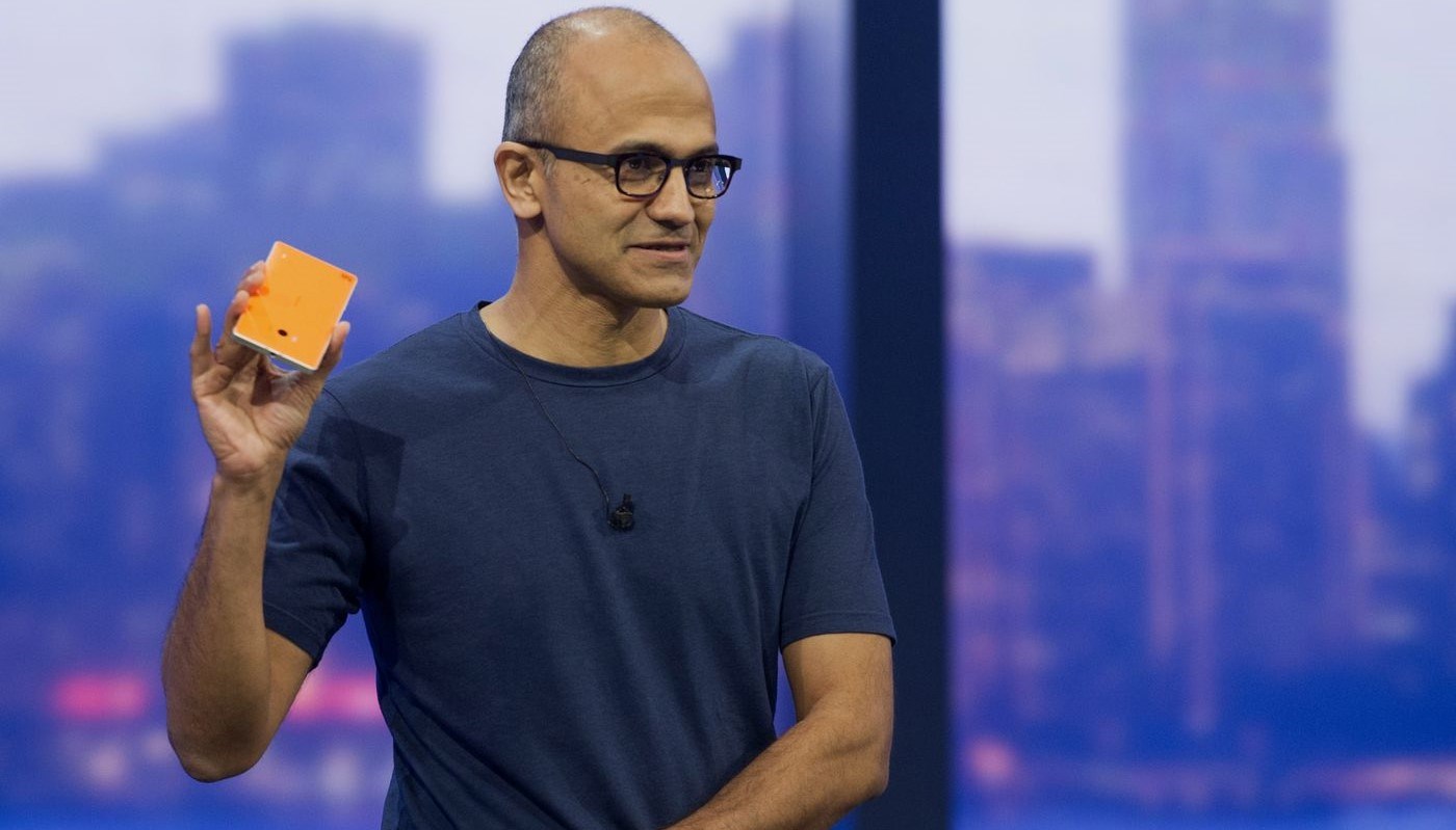 Microsoft: Windows Phone ve mobilden vazgeçmek bir hataydı