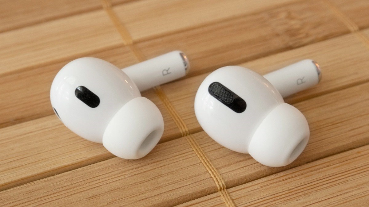 Apple'ın yeni AirPods kulaklıkları büyük değişikliklerle geliyor